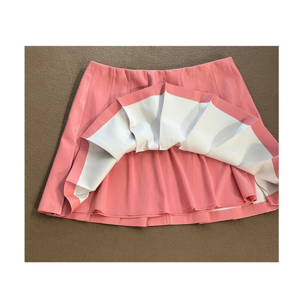 Alice + Olivia Carter Pleated Vegan Leather Peachy Rose Mini Skirt Sz. 14 Large - Picture 8 of 9
